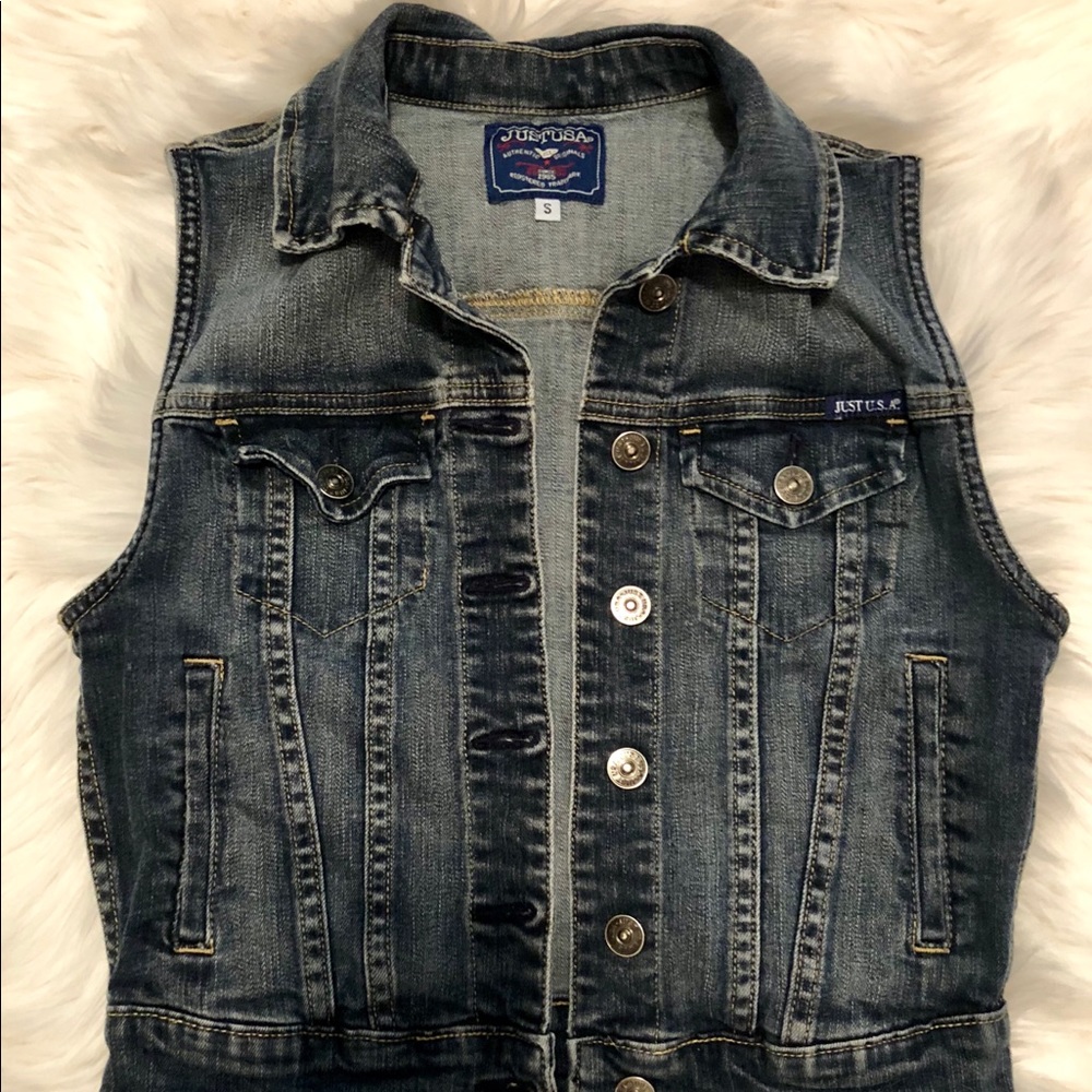 Cropped denim vest